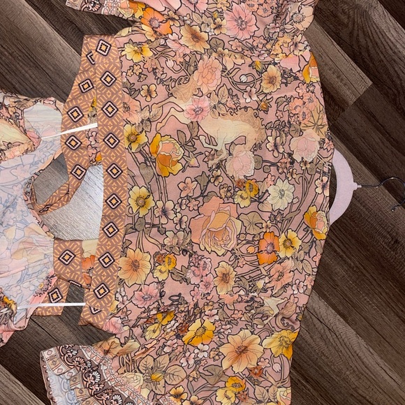 SPELL AMETHYST BAMBI GOWN, Size Large, NWOT *Mini flaw (see pic) - Picture 8 of 11